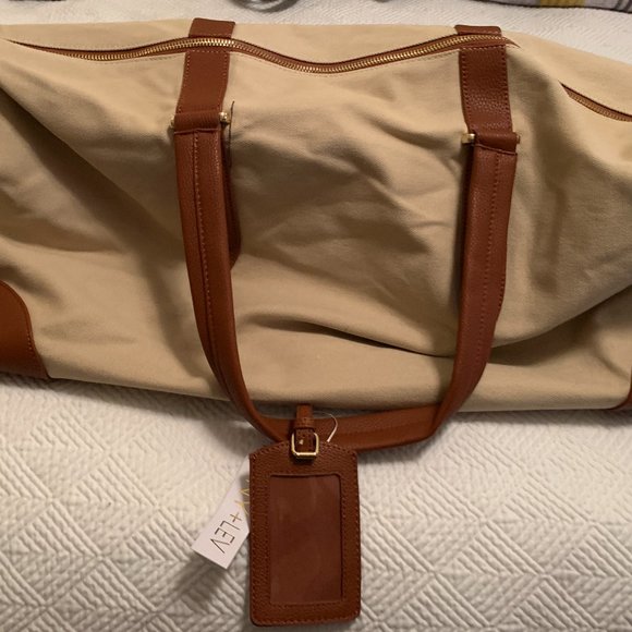 Henny + Lev - THE DUFFLE SET - Rachel Zoe Box of Style, Canvas Weekender & Pouch - Picture 13 of 14